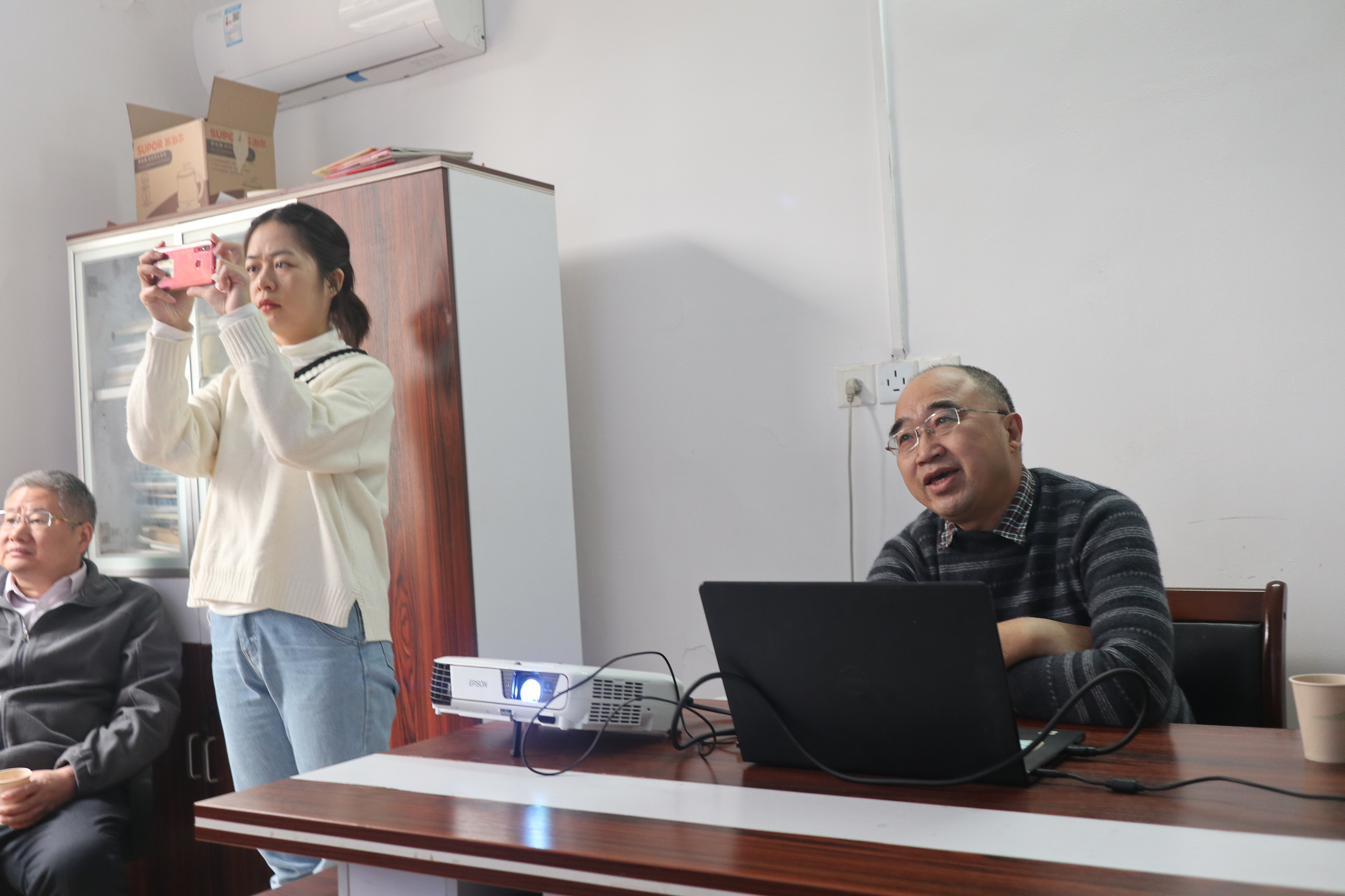 1575601182118698.png 3.png